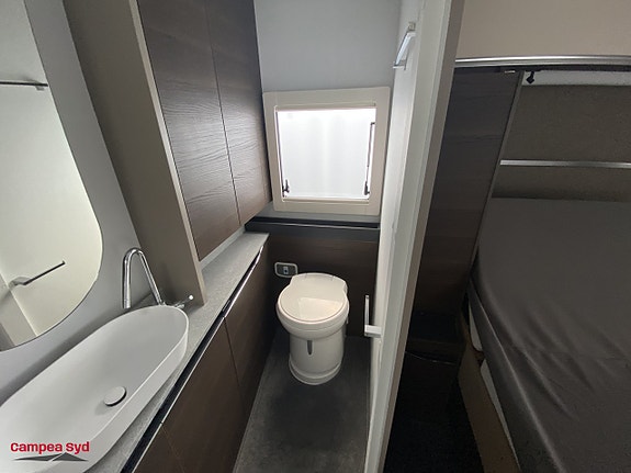 Adria ALPINA 663 HT 6 of 9