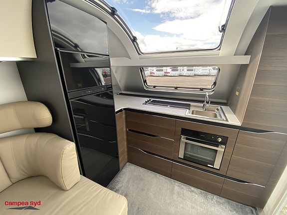 Adria ALPINA 663 HT 3 of 9