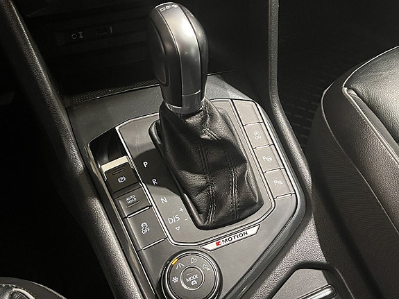 Volkswagen Tiguan 16 of 17
