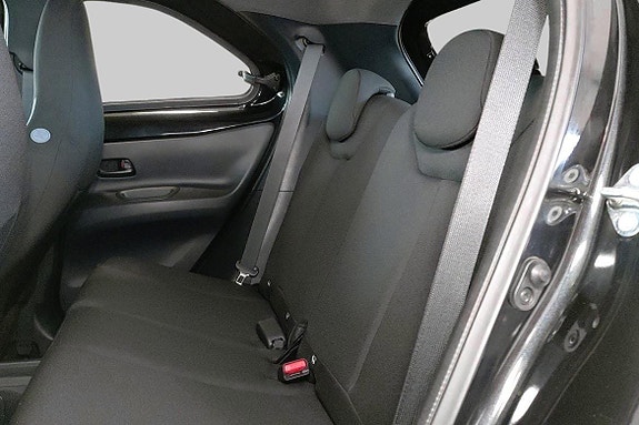 Toyota Aygo X 7 of 10