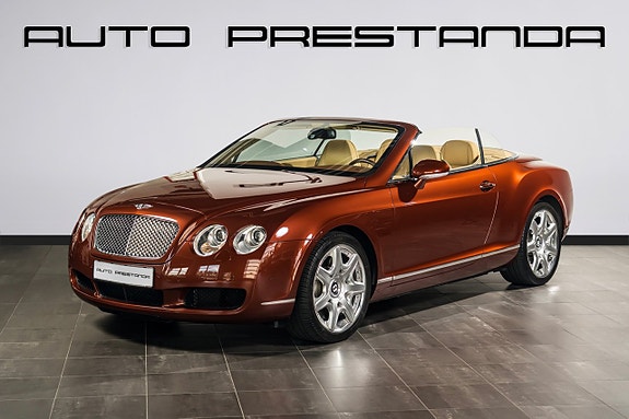 Bentley Continental GTC 11 of 30