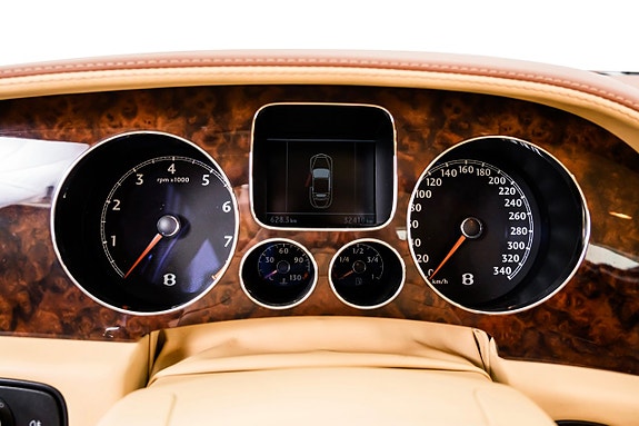 Bentley Continental GTC 22 of 30