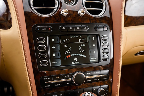Bentley Continental GTC 24 of 30