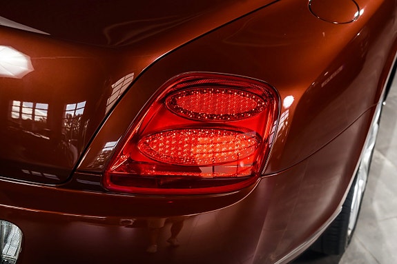 Bentley Continental GTC 14 of 30