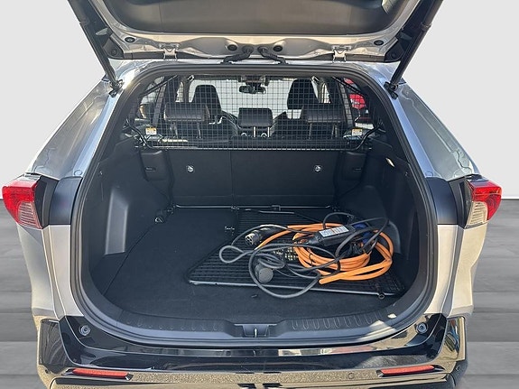Toyota RAV4 10 of 12