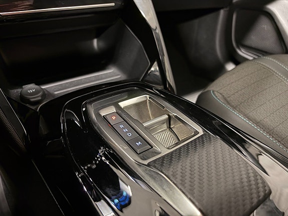 Peugeot 208 10 of 14