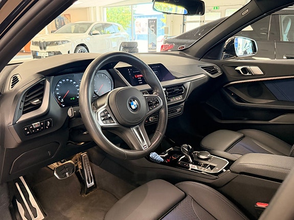 BMW 118d 6 of 14