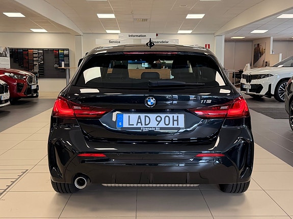 BMW 118d 13 of 14