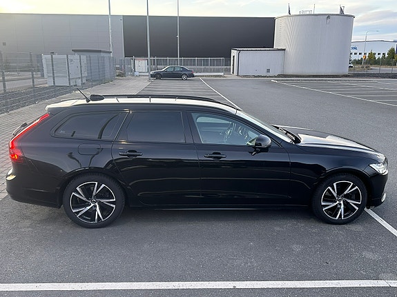 Volvo V90 4 of 8