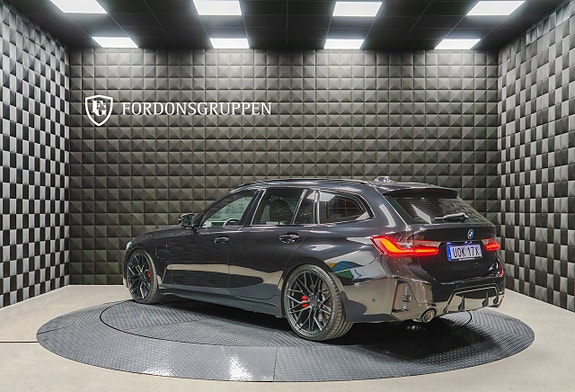 BMW 330e 3 of 25