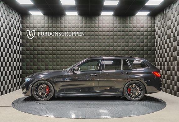 BMW 330e 2 of 25
