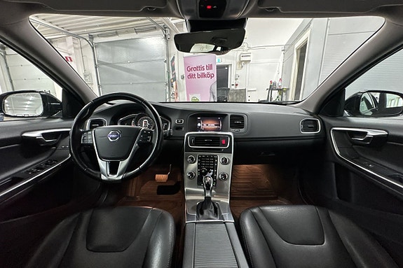Volvo V60 Cross Country 14 of 26