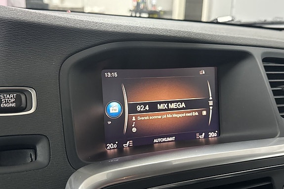 Volvo V60 Cross Country 18 of 26