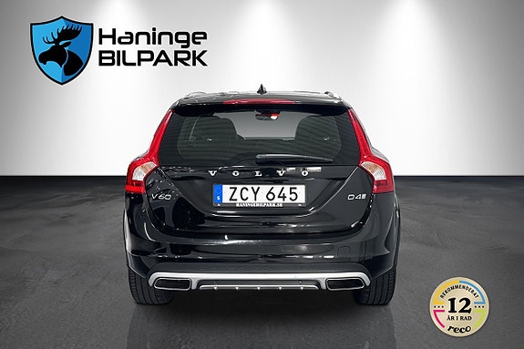 Volvo V60 Cross Country 8 of 26