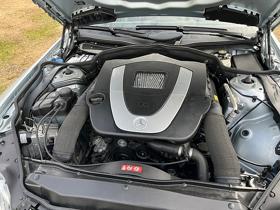 Mercedes-Benz SL350 9 of 10