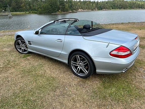 Mercedes-Benz SL350 2 of 10