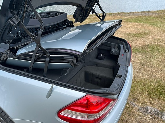 Mercedes-Benz SL350 8 of 10