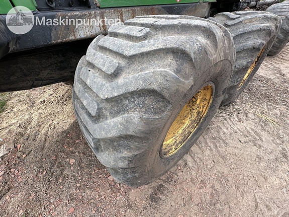 Timberjack 810B 24 of 27