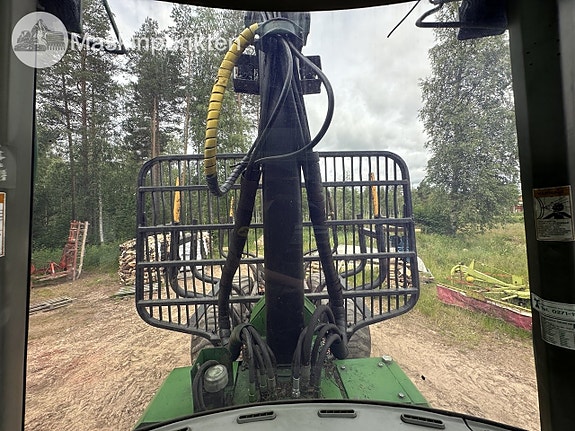 Timberjack 810B 21 of 27