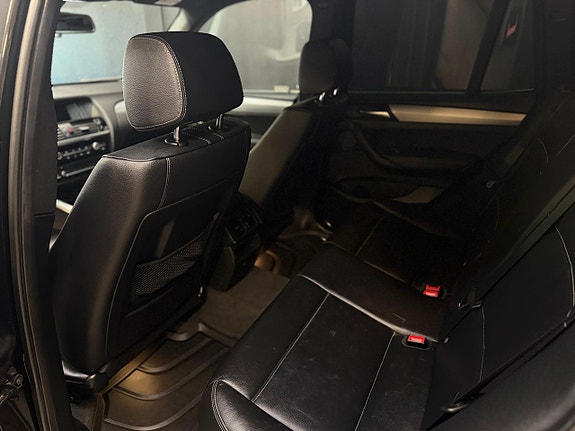 BMW X3 20 of 24