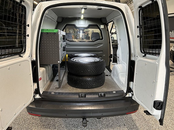 Volkswagen Caddy 14 of 27