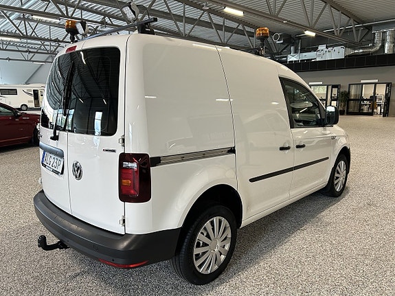 Volkswagen Caddy 4 of 27