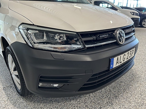 Volkswagen Caddy 6 of 27