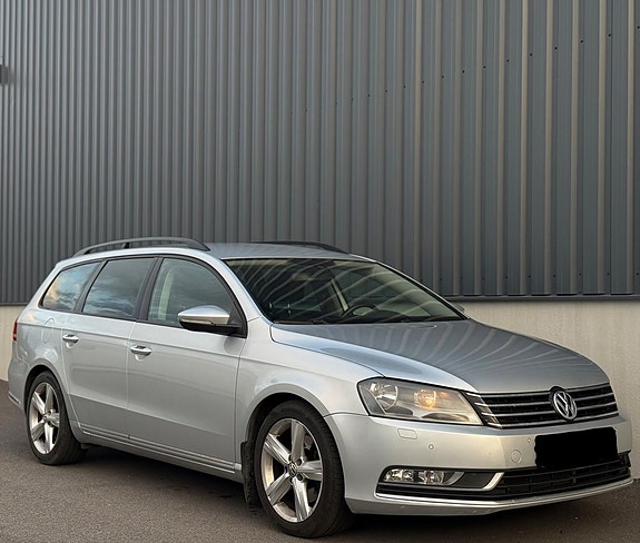 Volkswagen Passat 5 of 12