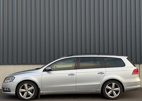 Volkswagen Passat 6 of 12