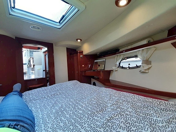 Aquador 35 C  2 x 260 Mercruiser 3.0 TDI 25 of 30