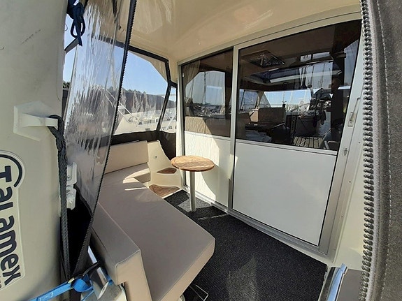 Aquador 35 C  2 x 260 Mercruiser 3.0 TDI 4 of 30