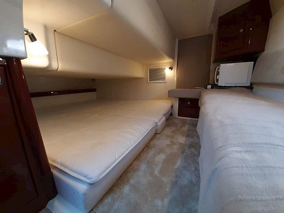 Aquador 35 C  2 x 260 Mercruiser 3.0 TDI 28 of 30