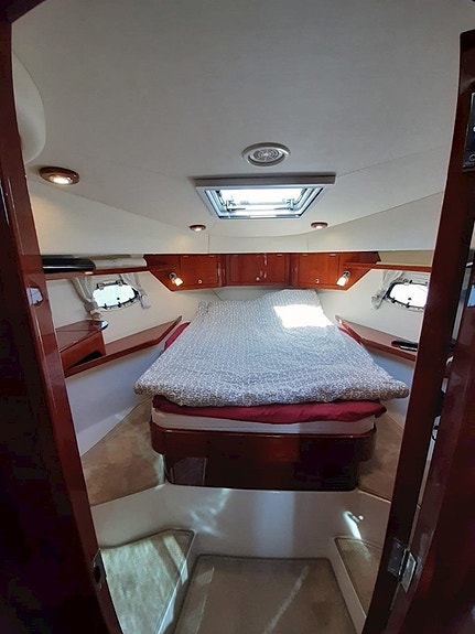 Aquador 35 C  2 x 260 Mercruiser 3.0 TDI 20 of 30