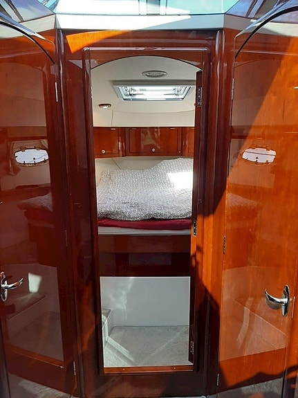 Aquador 35 C  2 x 260 Mercruiser 3.0 TDI 19 of 30
