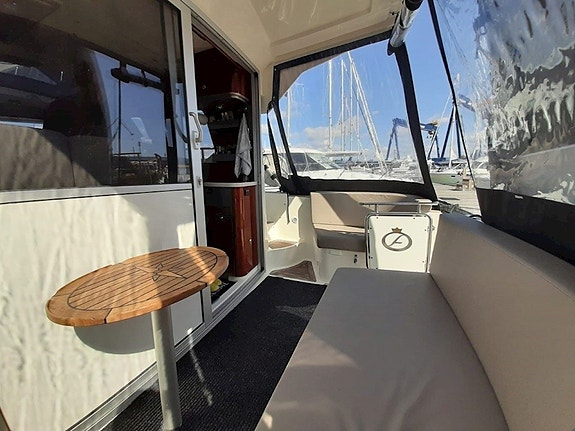 Aquador 35 C  2 x 260 Mercruiser 3.0 TDI 6 of 30