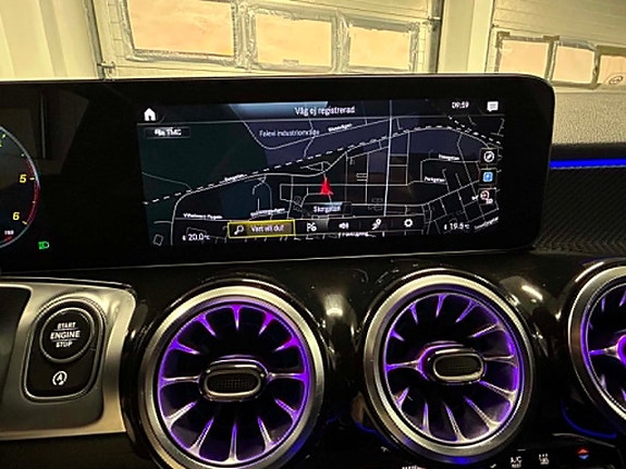 Mercedes-Benz GLB220 d 20 of 20
