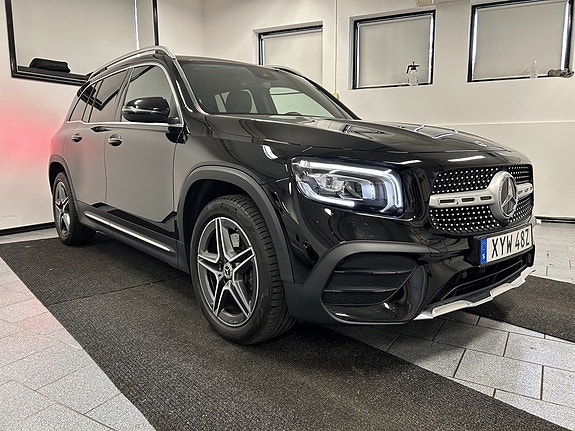 Mercedes-Benz GLB220 d 3 of 20