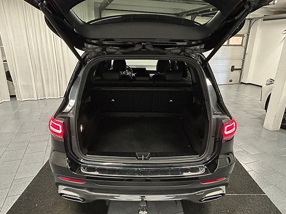Mercedes-Benz GLB220 d 13 of 20
