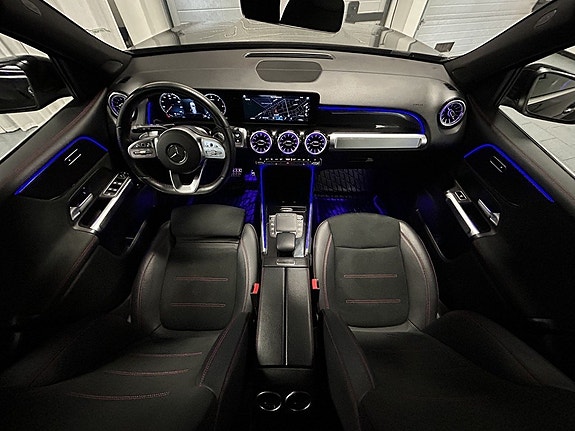 Mercedes-Benz GLB220 d 10 of 20