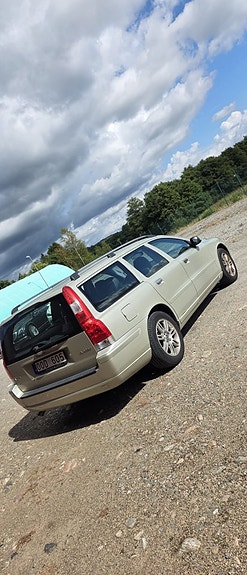 Volvo V70 6 of 15