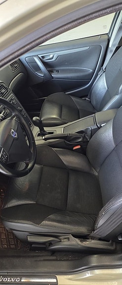 Volvo V70 10 of 15