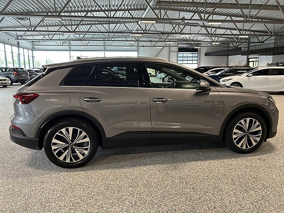 Audi Q4 e-tron 7 of 26