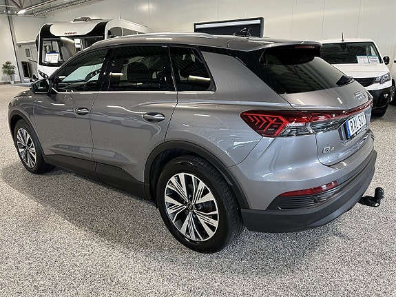Audi Q4 e-tron 2 of 26