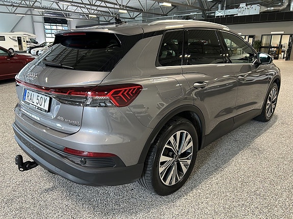Audi Q4 e-tron 4 of 26