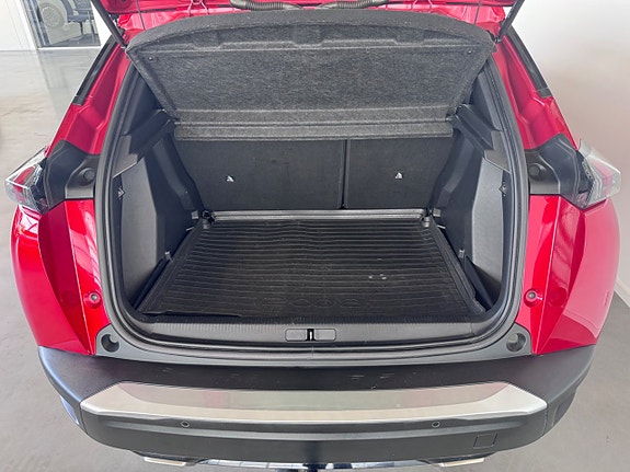 Peugeot 2008 6 of 18