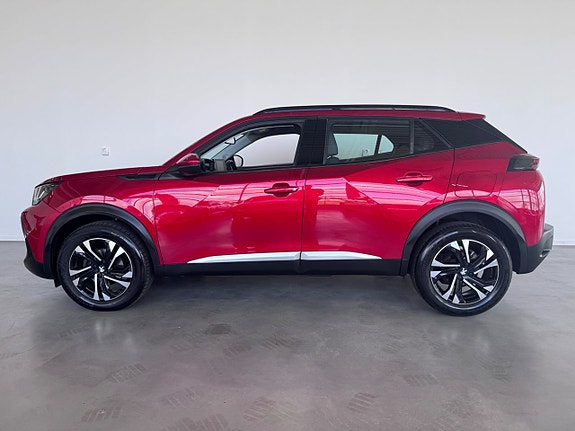 Peugeot 2008 2 of 18