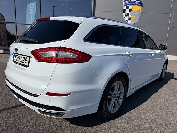 Ford Mondeo 2 of 7