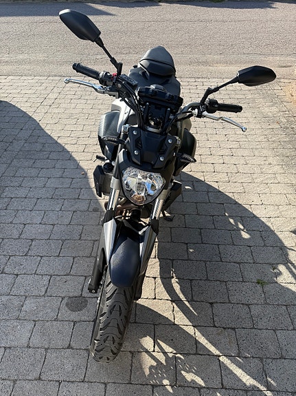 Yamaha MT-07 A2 2 of 5