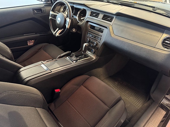 Ford Mustang 9 of 9