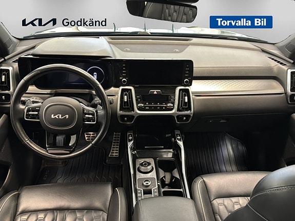 Kia Sorento 8 of 15